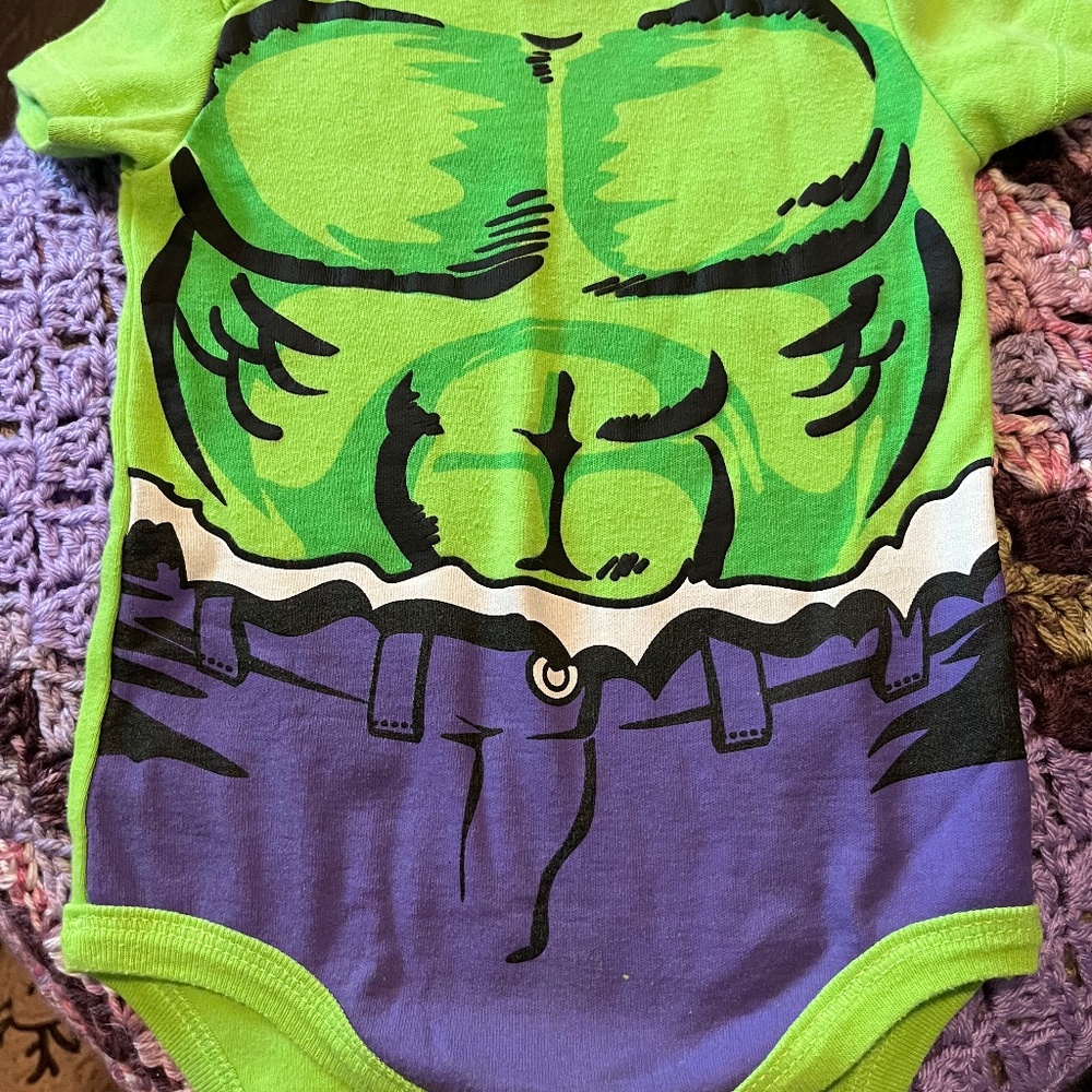 New 2 Marvel 6/9M Onsies. Super Cute!!